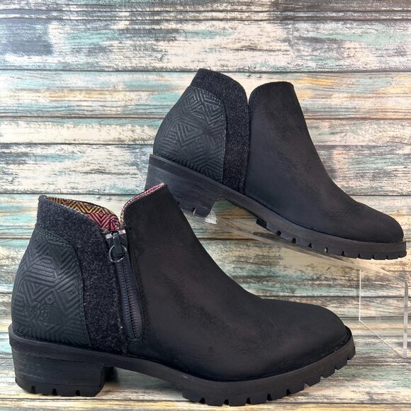 The North Face Ankle Boot Womens Size 6.5 Black Leather Zip Up Casual Block Heel - Picture 1 of 13